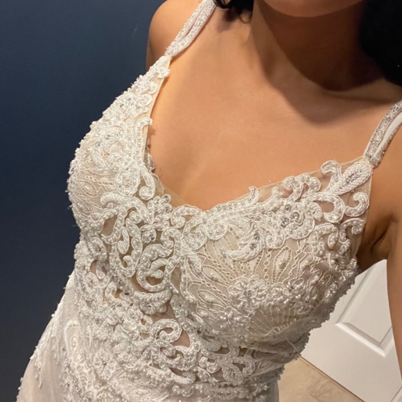 L’amour Calla Blanche Kelsey Wedding Dress - Picture 5 of 6